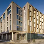 Doubletree By Hilton Hull