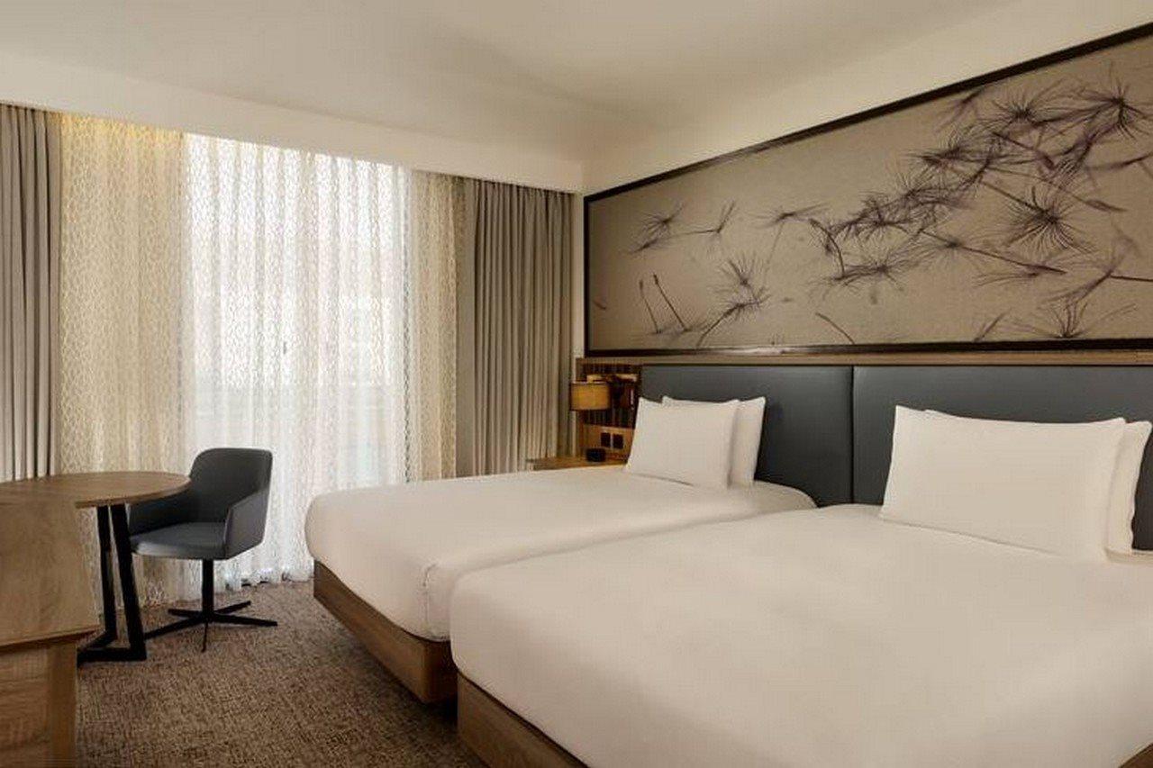 Doubletree By Hilton Hull Hotel