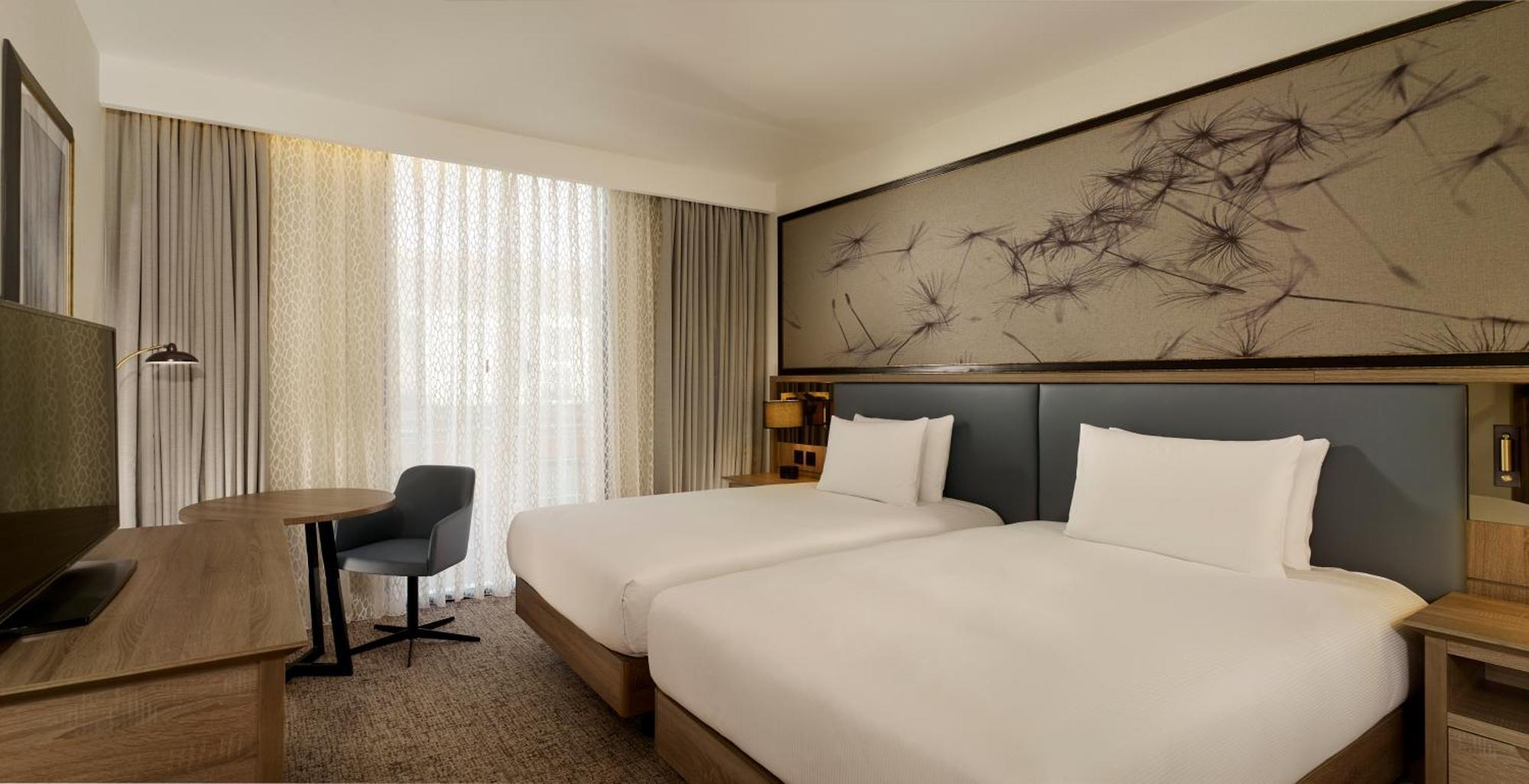 Doubletree By Hilton Hull Hotel 4*